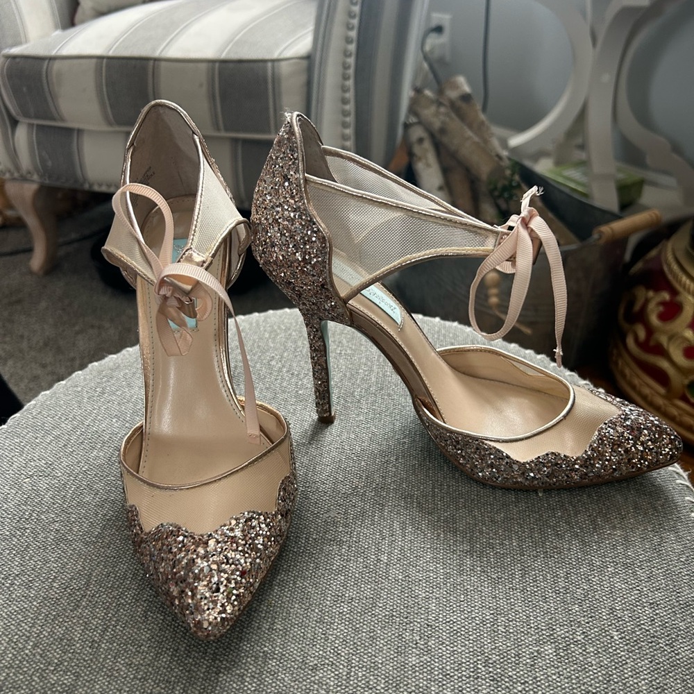 Elegant Glitter Pointed-Toe Heels
